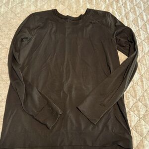 Swiftly relaxed. Lululemon top